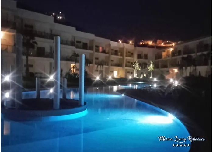 Marina Luxury - * אלבופיירה